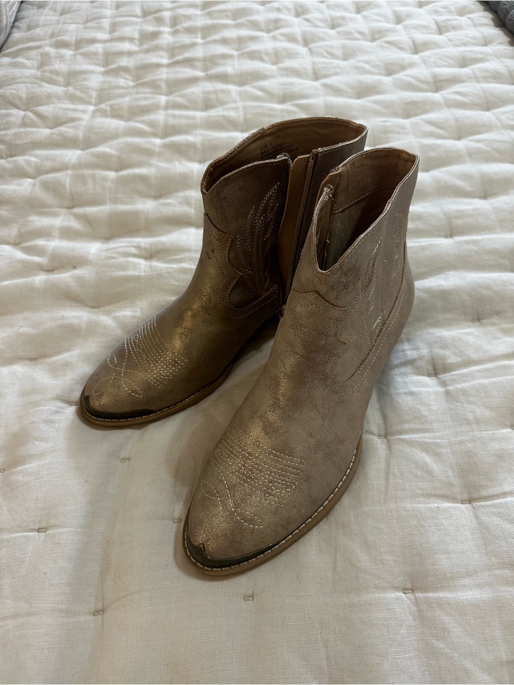 Very Volatile Women's Metallic Taupe Ankle Boots, Size 8